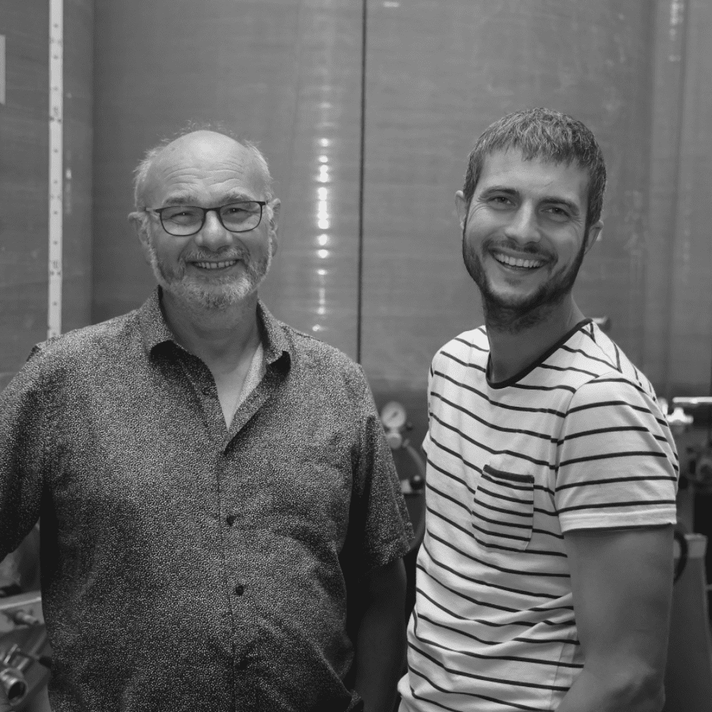 Michel et Valentin Chauviré, vignerons au domaine du Bon repos à Valanjou